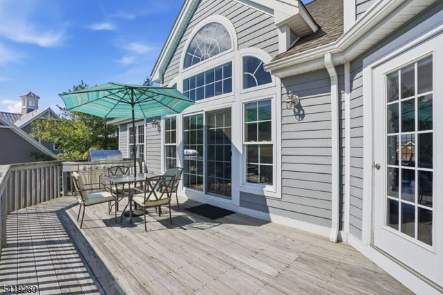 4 Coventry Rd, Hardyston Twp., NJ 07419