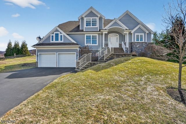 4 Coventry Rd, Hardyston Twp., NJ 07419