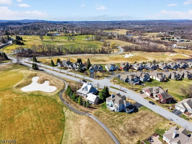 4 Coventry Rd, Hardyston Twp., NJ 07419