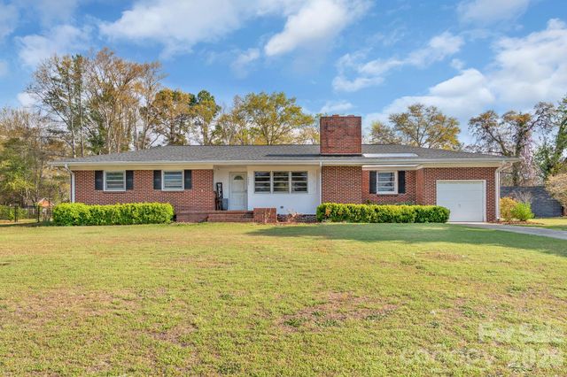 5495 Kershaw Camden Highway, Heath Springs, SC 29058