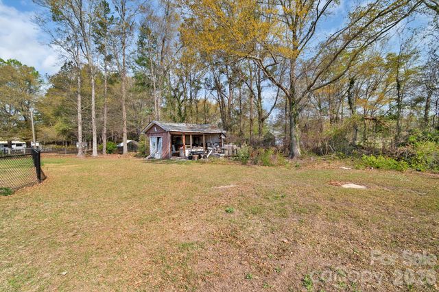 5495 Kershaw Camden Highway, Heath Springs, SC 29058