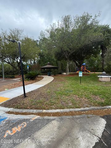 11017 APPLE BLOSSOM Trail W, Jacksonville, FL 32218