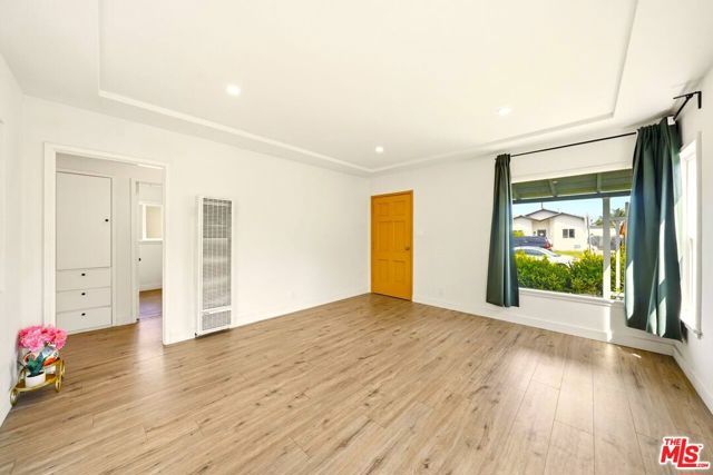 838 E 90th Street, Los Angeles, CA 90002