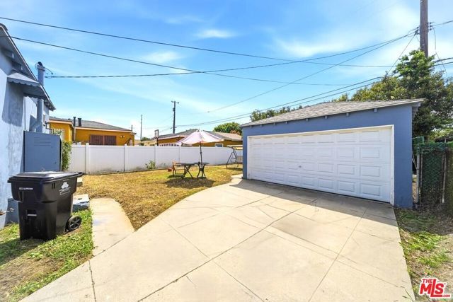 838 E 90th Street, Los Angeles, CA 90002