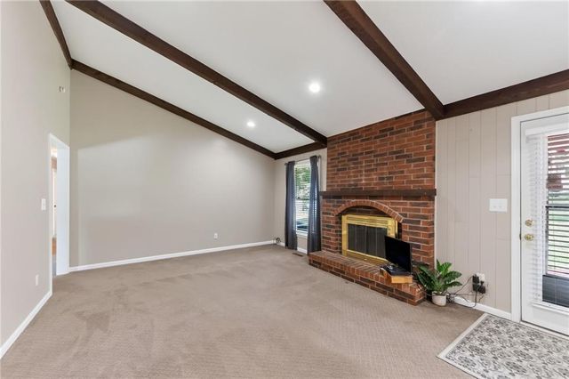 7401 N Strathbury Avenue, Kansas City, MO 64151