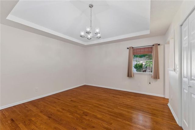 7401 N Strathbury Avenue, Kansas City, MO 64151