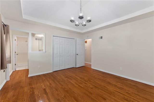 7401 N Strathbury Avenue, Kansas City, MO 64151