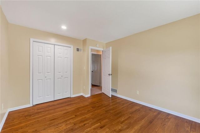 7401 N Strathbury Avenue, Kansas City, MO 64151