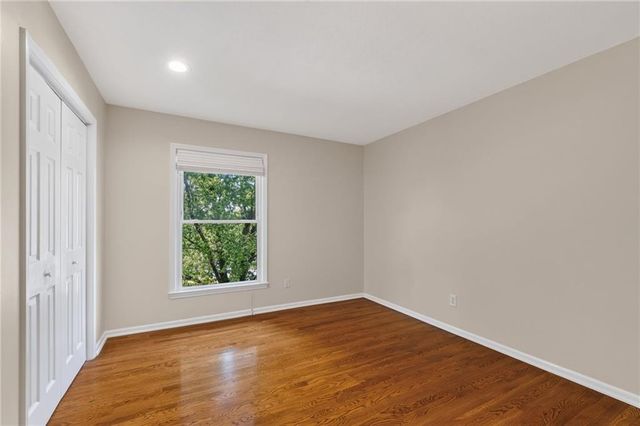 7401 N Strathbury Avenue, Kansas City, MO 64151