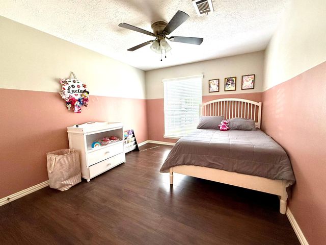11207 Broadsweep Drive Drive, Houston, TX 77064
