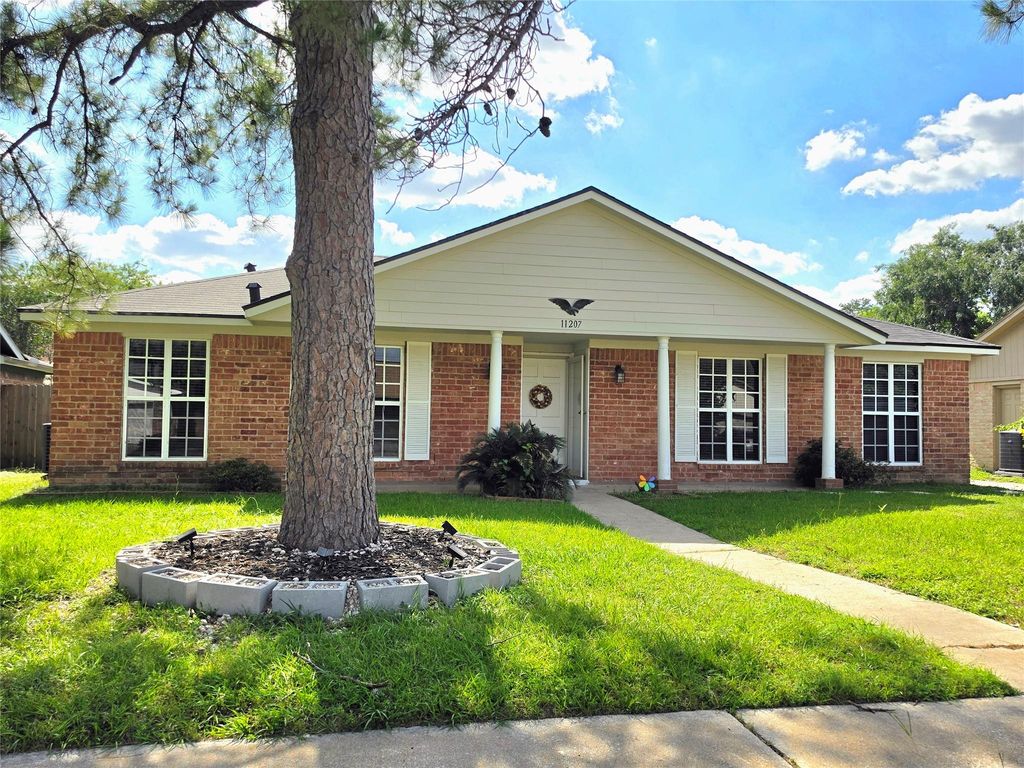 11207 Broadsweep Drive Drive, Houston, TX 77064