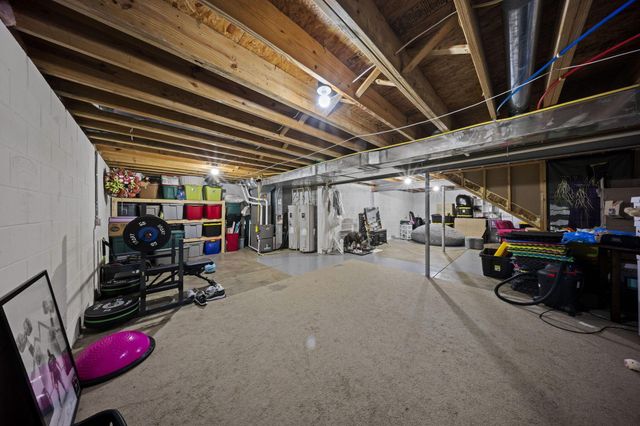 355 Hanton Way, Columbus, OH 43213