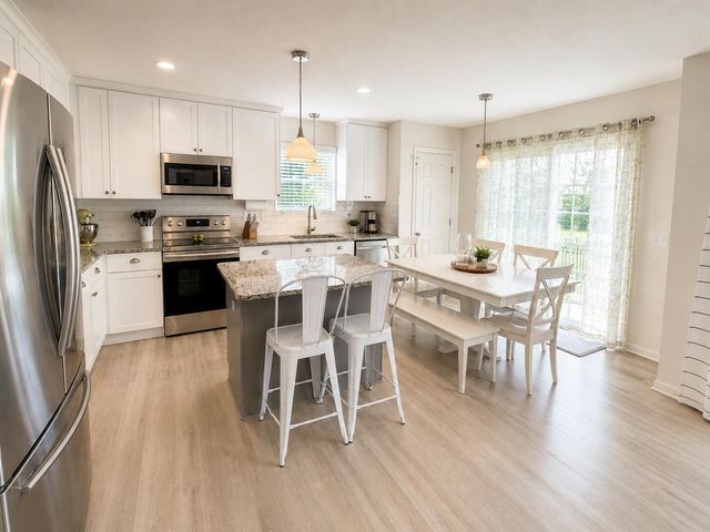 355 Hanton Way, Columbus, OH 43213