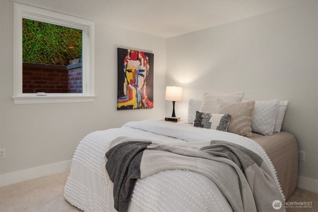 1915 35th Avenue W, Seattle, WA 98199