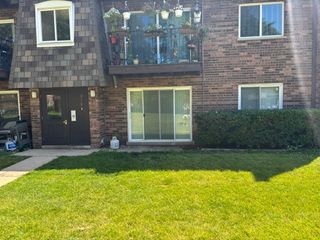 9388 Bay Colony Drive 1S, Des Plaines, IL 60016