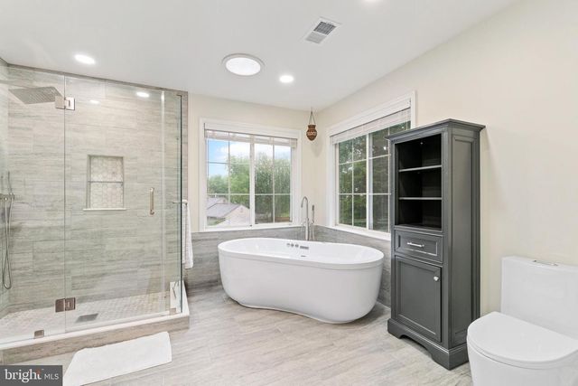 17401 BLOSSOM VIEW DR, Olney, MD 20832