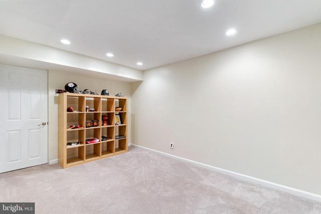 17401 BLOSSOM VIEW DR, Olney, MD 20832