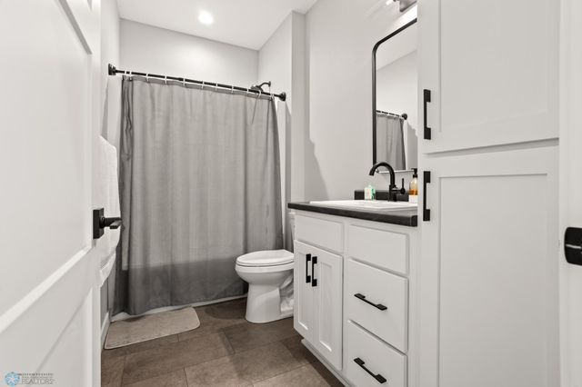 428 Audrey Drive, Mapleton, ND 58059