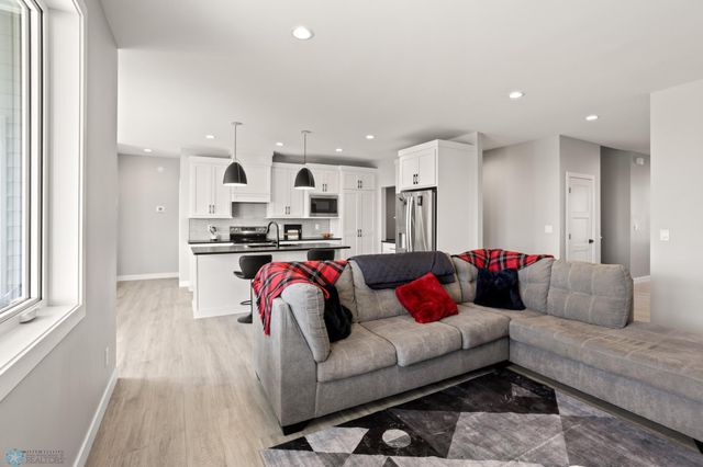 428 Audrey Drive, Mapleton, ND 58059