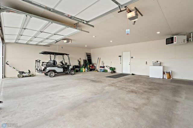 428 Audrey Drive, Mapleton, ND 58059