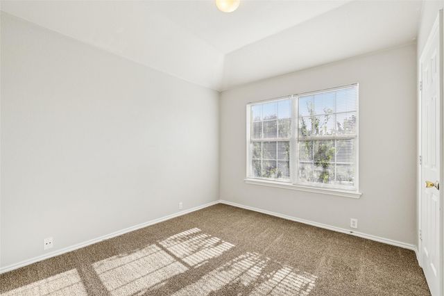 924 Melted Candle CV, Pflugerville, TX 78660