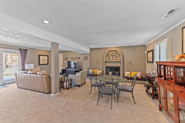 9621 Iris Drive, West Chester, OH 45241