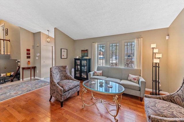 9621 Iris Drive, West Chester, OH 45241