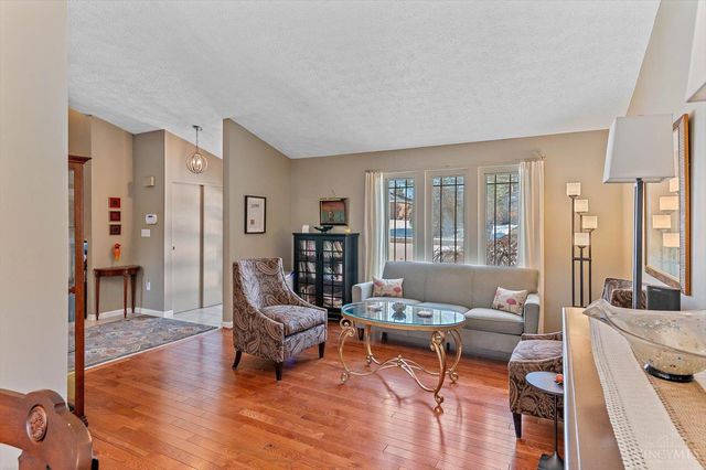 9621 Iris Drive, West Chester, OH 45241