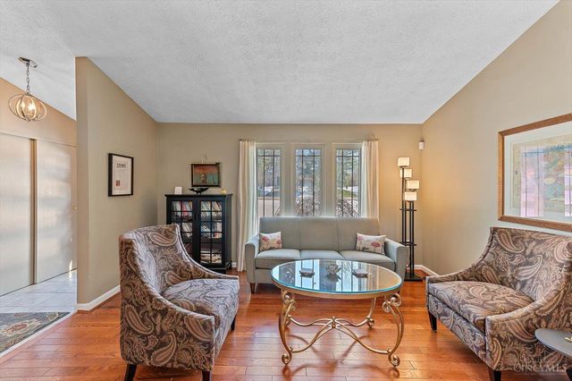 9621 Iris Drive, West Chester, OH 45241