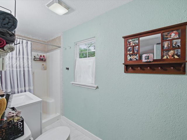 1512 Vine Street, Bridgeport, TX 76426