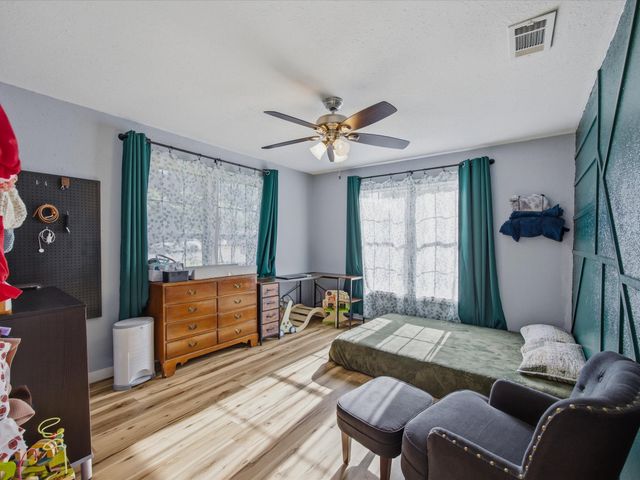 1512 Vine Street, Bridgeport, TX 76426