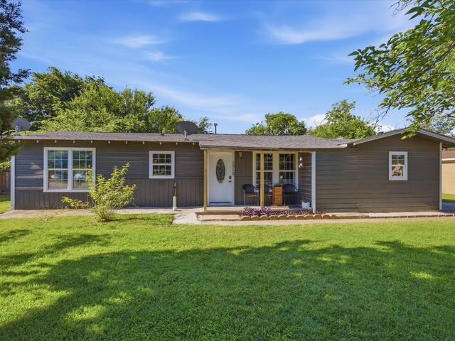 1512 Vine Street, Bridgeport, TX 76426
