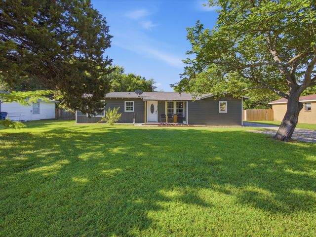 1512 Vine Street, Bridgeport, TX 76426