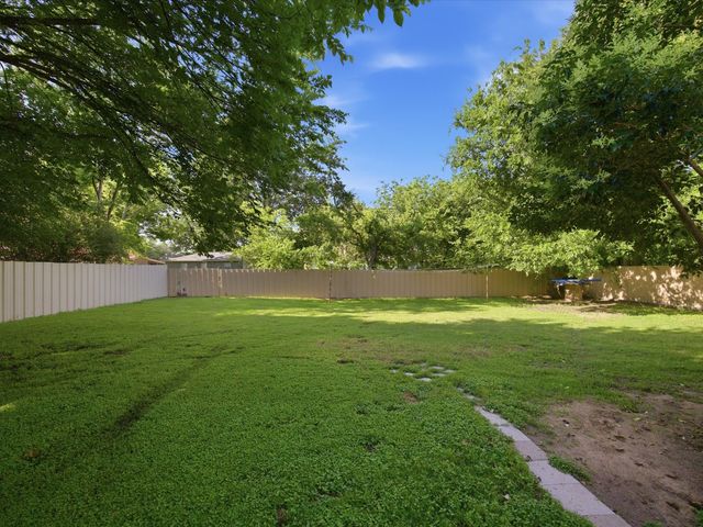 1512 Vine Street, Bridgeport, TX 76426
