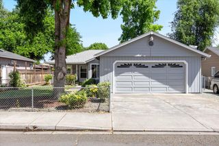 1012 Peachwood Court, Medford, OR 97501