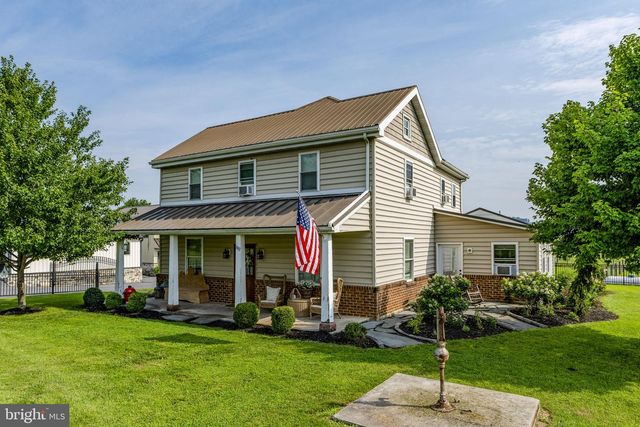 1857 N CHURCHTOWN RD, East Earl, PA 17519