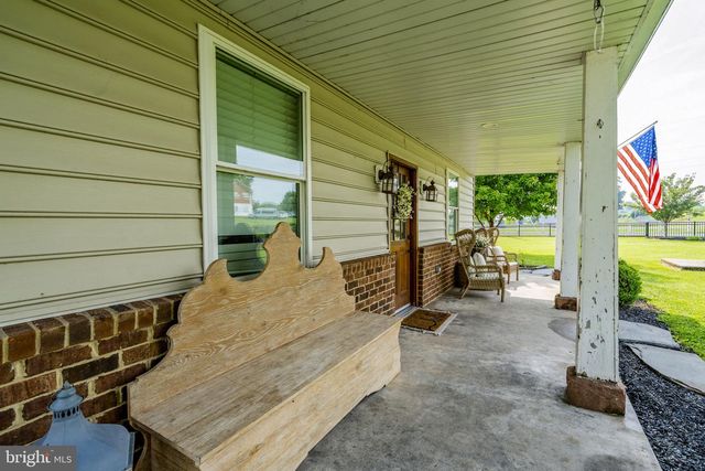 1857 N CHURCHTOWN RD, East Earl, PA 17519