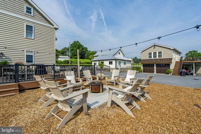 1857 N CHURCHTOWN RD, East Earl, PA 17519