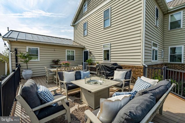 1857 N CHURCHTOWN RD, East Earl, PA 17519