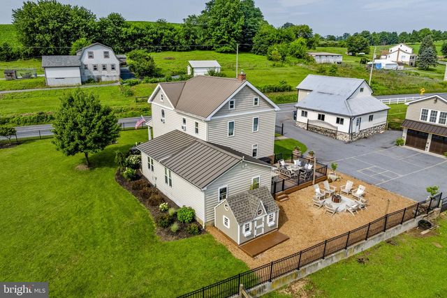 1857 N CHURCHTOWN RD, East Earl, PA 17519