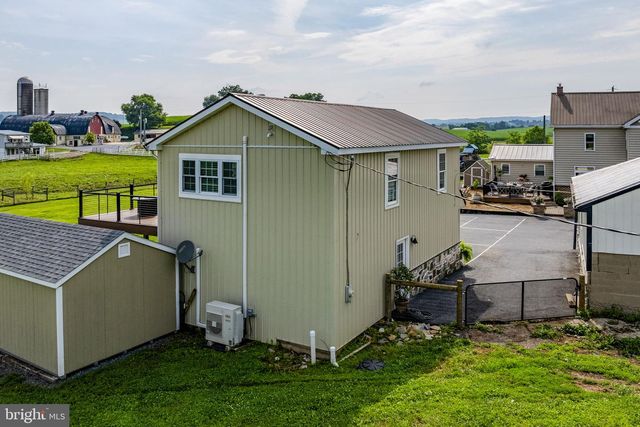 1857 N CHURCHTOWN RD, East Earl, PA 17519