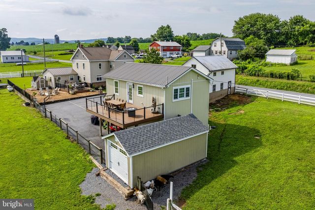 1857 N CHURCHTOWN RD, East Earl, PA 17519