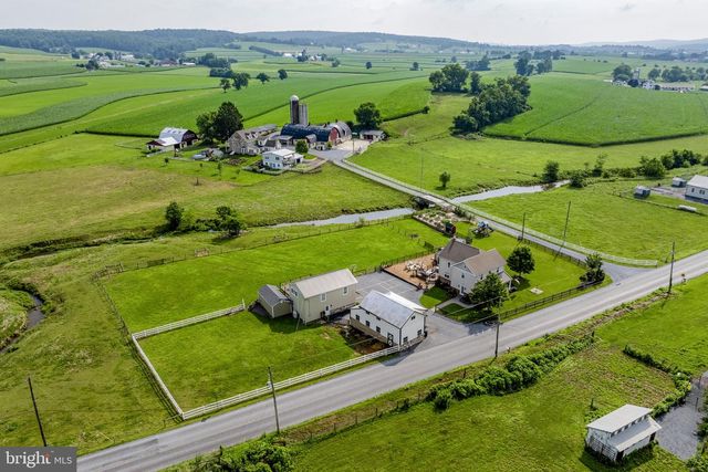 1857 N CHURCHTOWN RD, East Earl, PA 17519