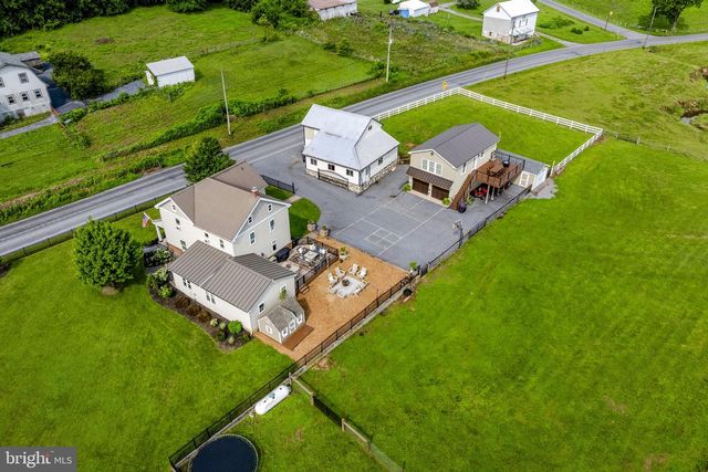 1857 N CHURCHTOWN RD, East Earl, PA 17519