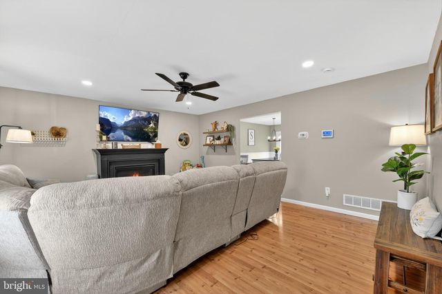 116 CARRIAGE DR, Wernersville, PA 19565