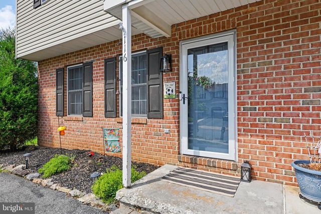 116 CARRIAGE DR, Wernersville, PA 19565