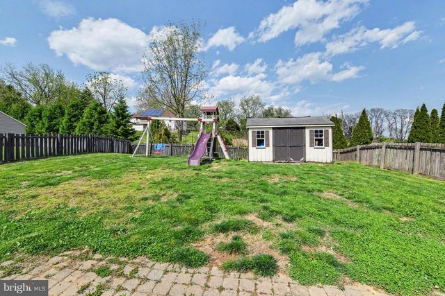 116 CARRIAGE DR, Wernersville, PA 19565