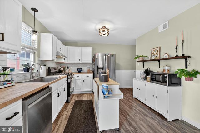 116 CARRIAGE DR, Wernersville, PA 19565