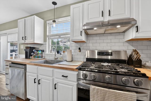 116 CARRIAGE DR, Wernersville, PA 19565