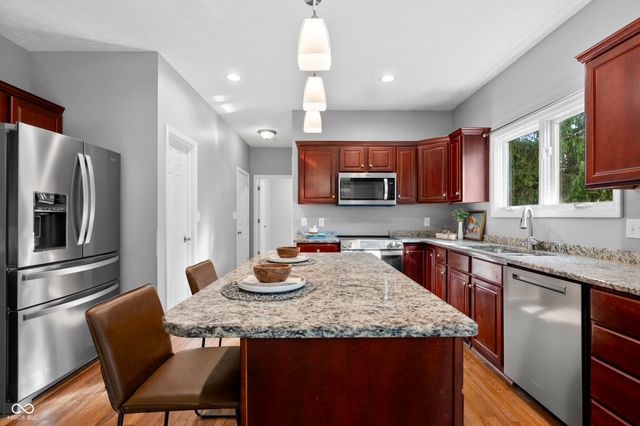 18487 Oriental Oak Court, Noblesville, IN 46062